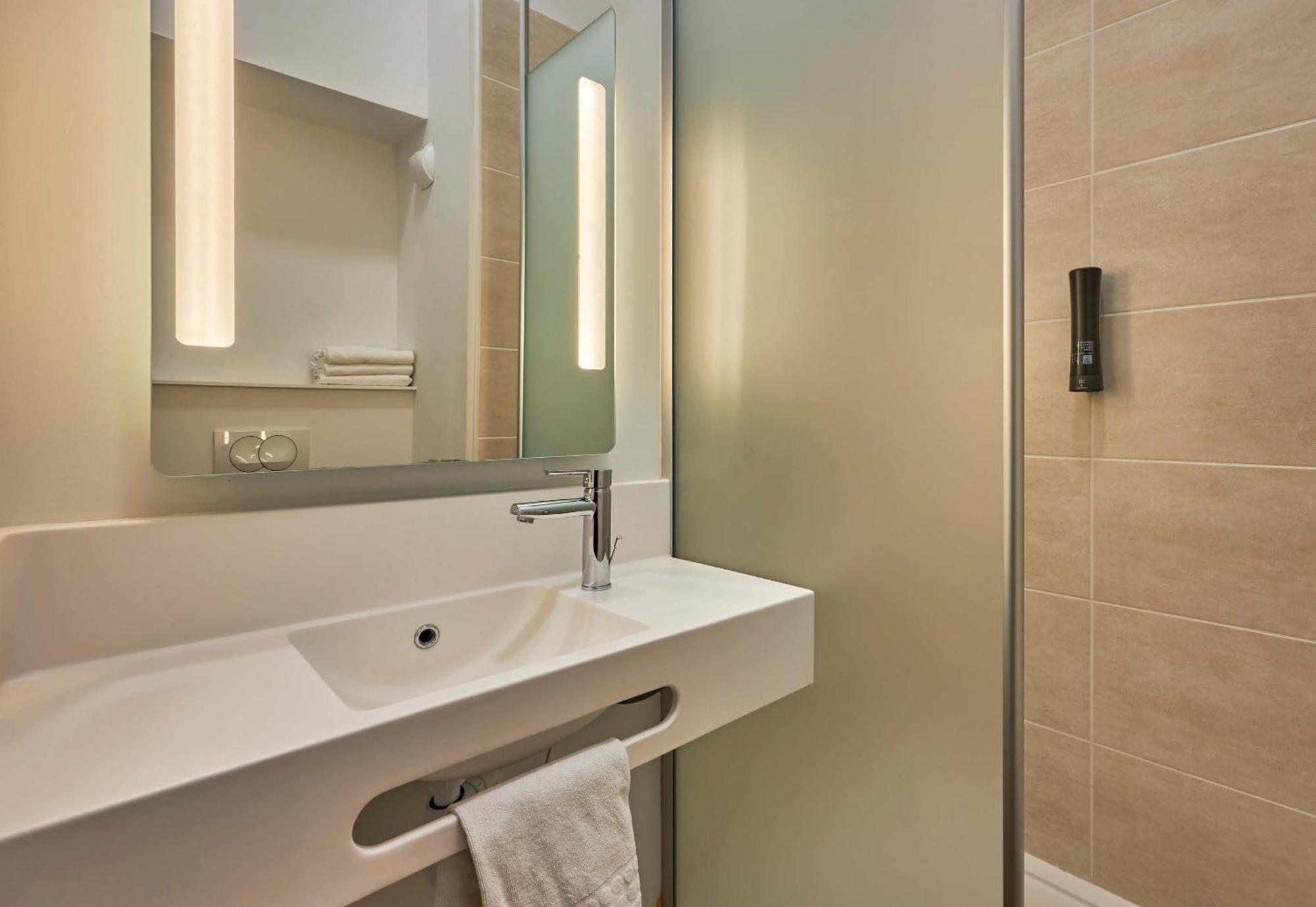 B&B Hotel Ouistreham Dış mekan fotoğraf